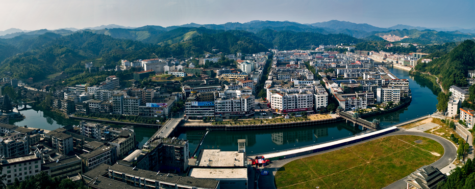 喜摘雙冠！盈峰環(huán)境環(huán)衛(wèi)服務(wù)業(yè)務(wù)強(qiáng)勢沖頂