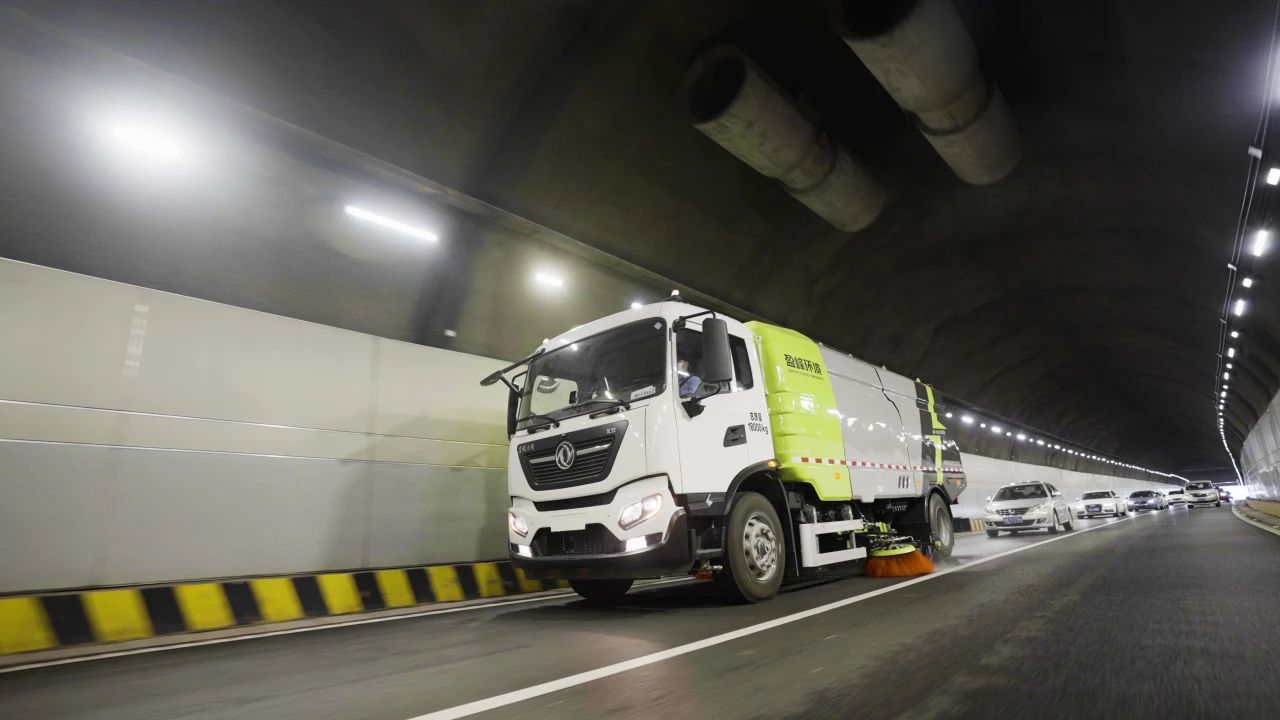 獲贊！盈峰環(huán)境新能源裝備硬核守護2024珠海航展